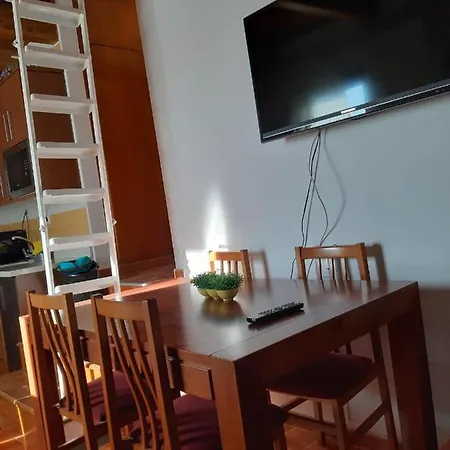 Domus Apartment *